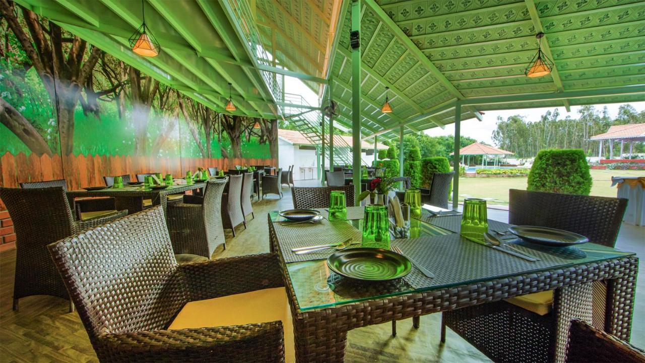 Fiestaa Resort n Events Venue Devanahalli Buitenkant foto